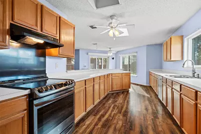 5281 Dillon Circle, Haltom City, TX 76137 - Photo 9