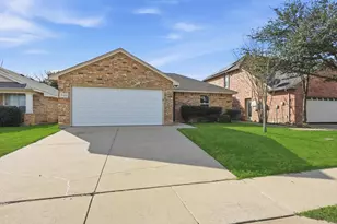 2413 Hawkwood Ct, Fort Worth, TX 76123 - Photo 3