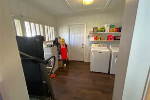 724 S Rusk St, Gainesville, TX 76240 - Photo 25