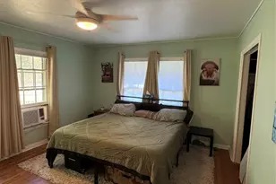 724 S Rusk St, Gainesville, TX 76240 - Photo 17