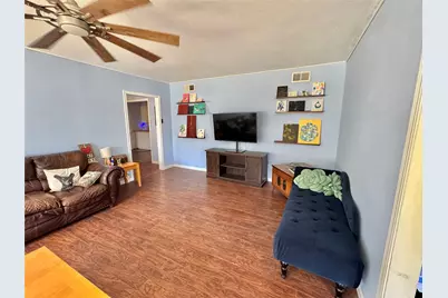 724 S Rusk Street, Gainesville, TX 76240 - Photo 9