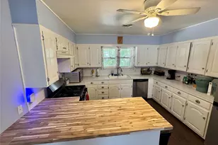 724 S Rusk St, Gainesville, TX 76240 - Photo 7