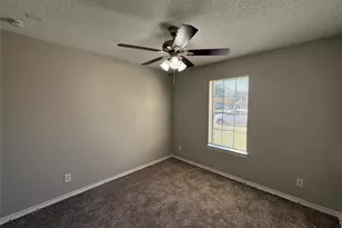 4804 Chickadee Dr, Balch Springs, TX 75180 - Photo 9