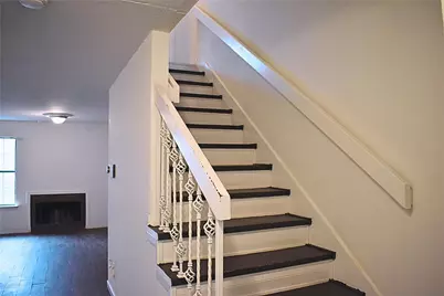 7415 Kingswood Drive, Fort Worth, TX 76133 - Photo 9