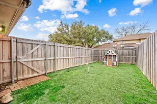 2611 Cummings Dr, Bedford, TX 76021 - Photo 21