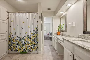 2611 Cummings Dr, Bedford, TX 76021 - Photo 17