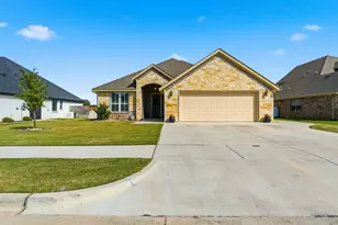 162 Crenshaw Ct, Stephenville, TX 76401 - Photo 5