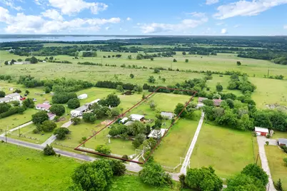 7634 Preston Road, Denison, TX 75020 - Photo 3