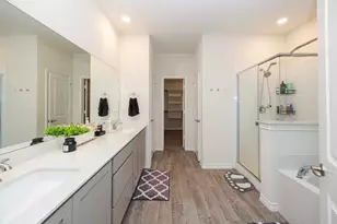 10318 Thunderwood Dr, Aubrey, TX 76227 - Photo 21