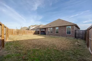 10318 Thunderwood Dr, Aubrey, TX 76227 - Photo 37