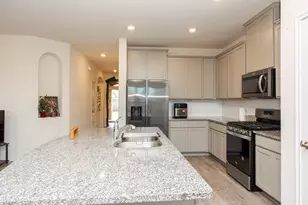 10318 Thunderwood Dr, Aubrey, TX 76227 - Photo 27