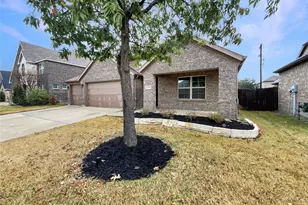 1305 Freesia Dr, Little Elm, TX 75068 - Photo 17