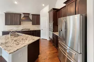 1305 Freesia Dr, Little Elm, TX 75068 - Photo 15