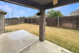 1305 Freesia Dr, Little Elm, TX 75068 - Photo 19