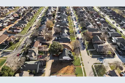 4304 Saugus Drive, Grand Prairie, TX 75052 - Photo 3