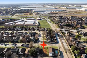 4304 Saugus Dr, Grand Prairie, TX 75052 - Photo 5