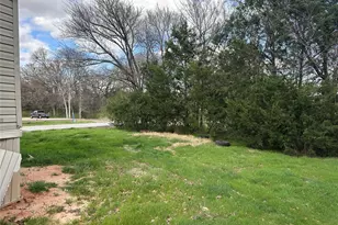 230 Largo St, Bonham, TX 75418 - Photo 11