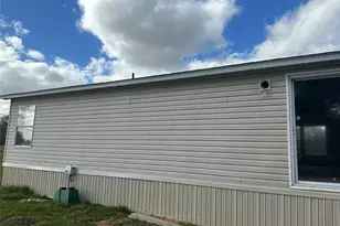 230 Largo St, Bonham, TX 75418 - Photo 7