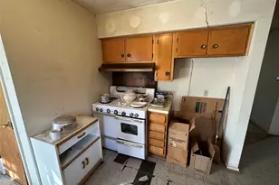 609 Woodmont Dr, Dallas, TX 75217 - Photo 9