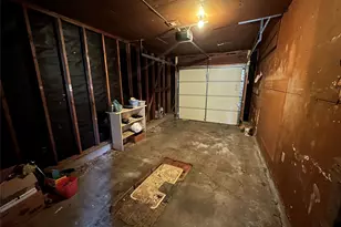 609 Woodmont Dr, Dallas, TX 75217 - Photo 27