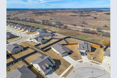 8300 Hollow Bend Street, Fort Worth, TX 76123 - Photo 27