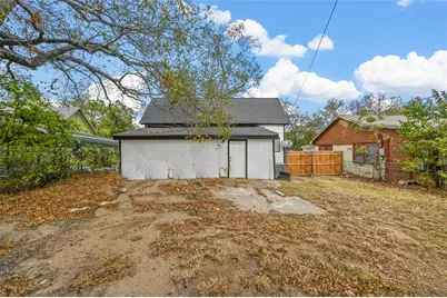 708 W Day Street, Denison, TX 75020 - Photo 19