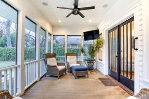 211 N Rosemont Ave, Dallas, TX 75208 - Photo 23