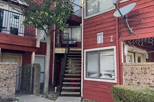 9825 Walnut St, Dallas, TX 75243 - Photo 9