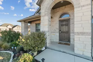 701 Bass Lk Ln, Cleburne, TX 76033 - Photo 3