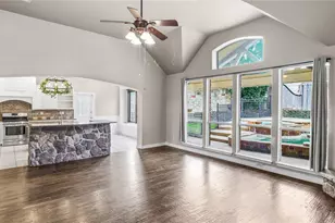 2622 Westwind Dr, Corinth, TX 76210 - Photo 9