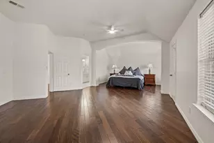 2038 Azalea Trail, Irving, TX 75063 - Photo 31