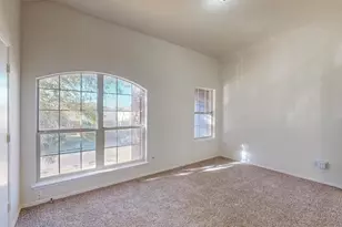 801 Gillon Dr, Arlington, TX 76001 - Photo 17