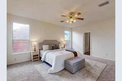 801 Gillon Drive, Arlington, TX 76001 - Photo 11