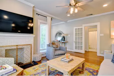 3915 W 6th Street, Fort Worth, TX 76107 - Photo 9