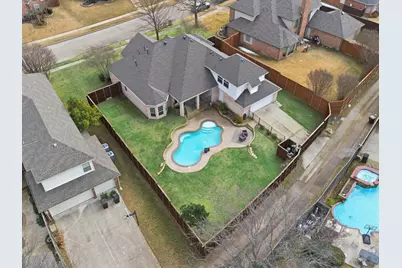 7713 Brushfield Drive, Plano, TX 75025 - Photo 3