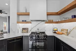 7713 Brushfield Dr, Plano, TX 75025 - Photo 7