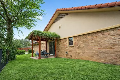 15415 Leavalley Drive, Dallas, TX 75248 - Photo 33