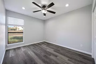 5701 Marvin Loving Dr, Garland, TX 75043 - Photo 15