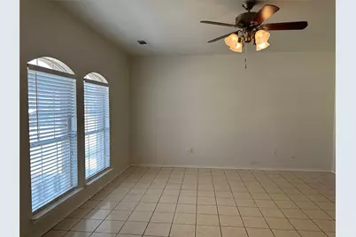 317 Texas Drive, Lake Dallas, TX 75065 - Photo 3