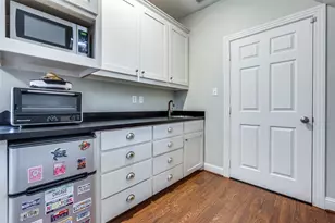 4557 Lorraine Ave, Highland Park, TX 75205 - Photo 29