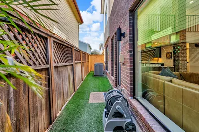 3288 Lakenheath Place, Dallas, TX 75204 - Photo 27