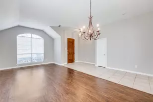 2771 Waterway Dr, Grand Prairie, TX 75054 - Photo 3