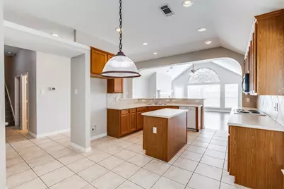 2771 Waterway Drive, Grand Prairie, TX 75054 - Photo 7