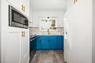 5819 Mt Rockwood Cir, Waco, TX 76710 - Photo 9