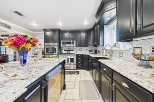 516 E 6th St, Irving, TX 75060 - Photo 13