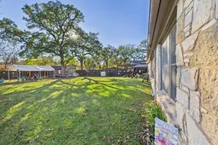 516 E 6th St, Irving, TX 75060 - Photo 33