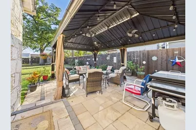 516 E 6th Street, Irving, TX 75060 - Photo 35