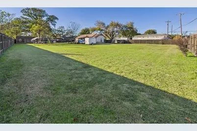 516 E 6th Street, Irving, TX 75060 - Photo 39