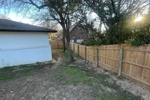 5070 N Tierney Ct N, Fort Worth, TX 76112 - Photo 17