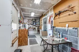 1122 Bonnie Brae Ave, Fort Worth, TX 76111 - Photo 23